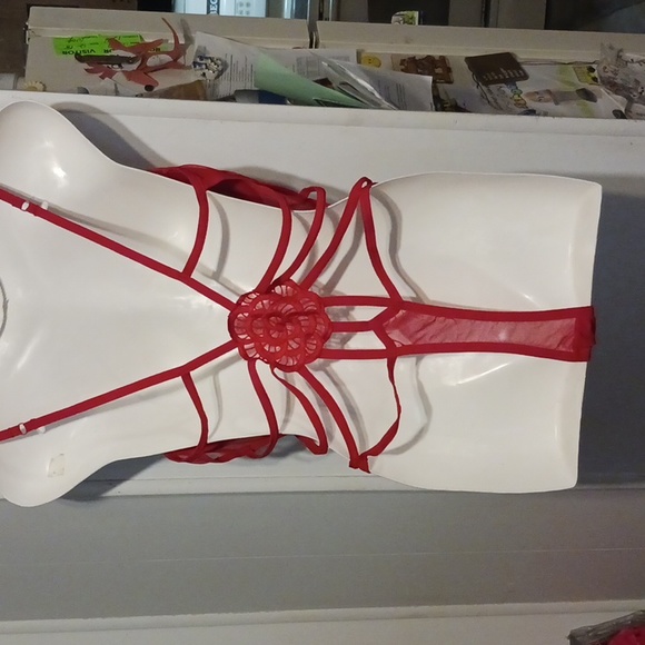 Red Lingerie NWOT. Size 1X. It's a nice piece. - Picture 3 of 9